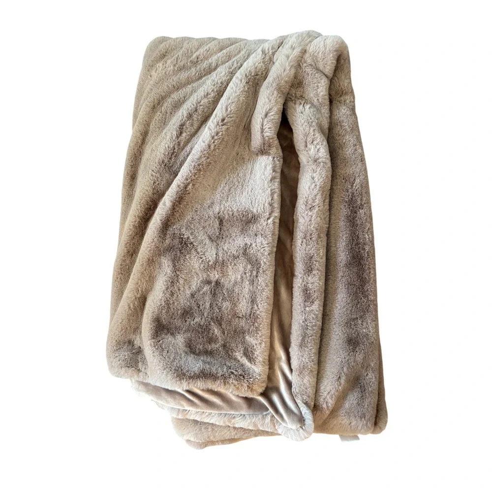 Anthropologie Sophie Faux Fur Throw Blanket Camel Color 60